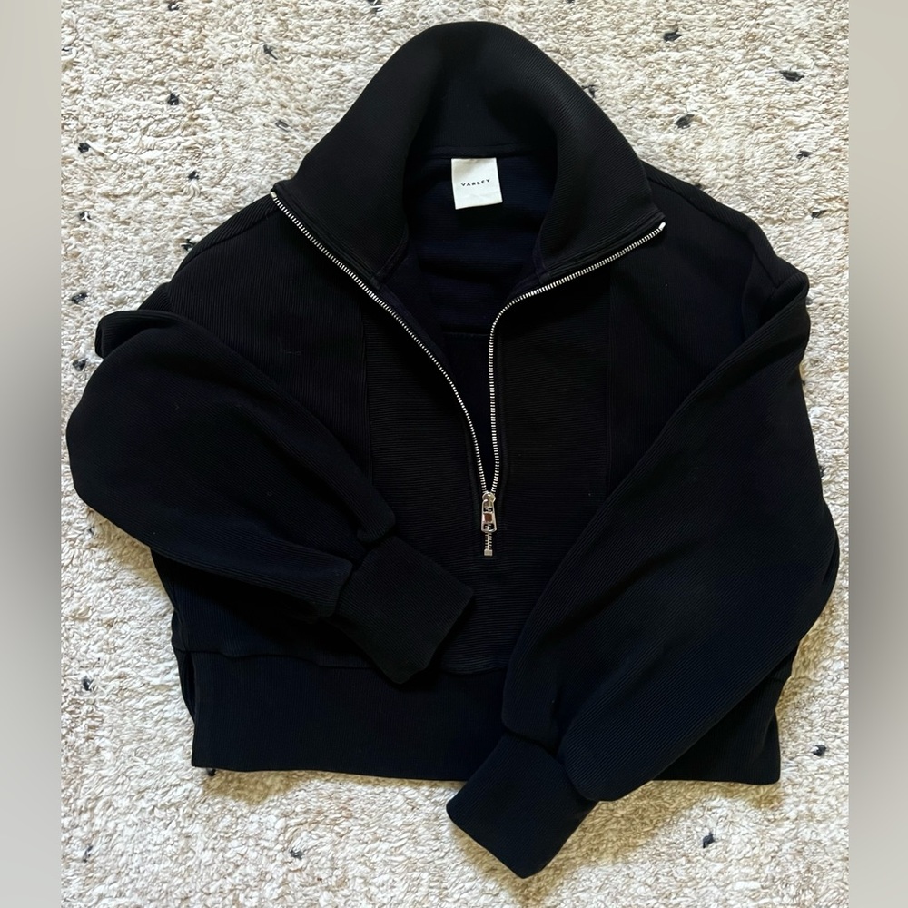 Varley size small black quarter zip up sweatshirt